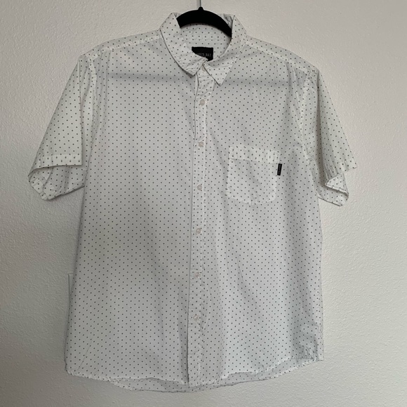 Short Sleeve | Men’s Button Down Shirt Casual - Picture 1 of 8